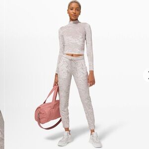 lululemon athletica Gray Long Sleeve Top